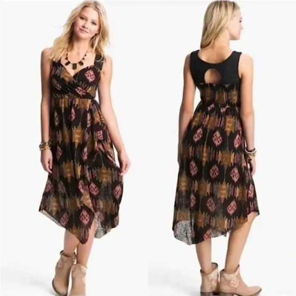 Free People Dresses & Skirts - Free People All Wrapped Up Midi Dress with Crochet Features and V Neck Y2K